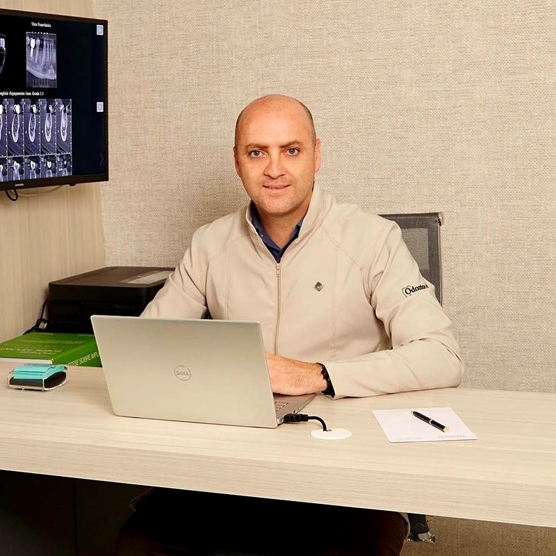 Dr. Anderson Éder Morelli